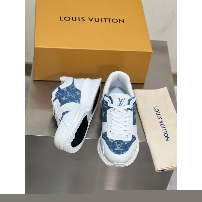 l**is V*t*n sneakers